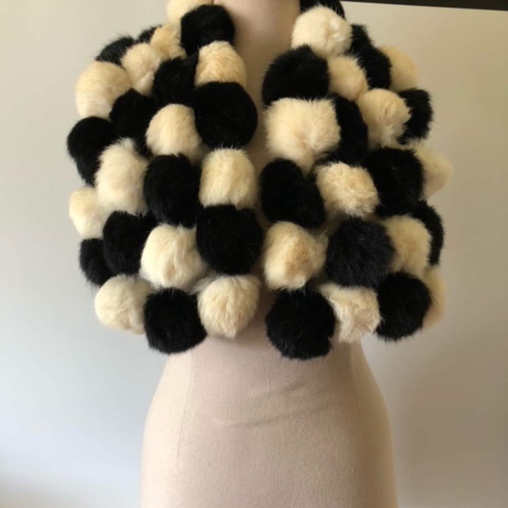 fur pompom scarf